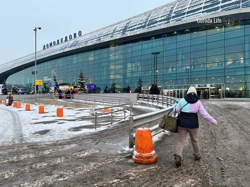 Более 70 рейсов задержаны в московских аэропортах из-за сильного снегопада