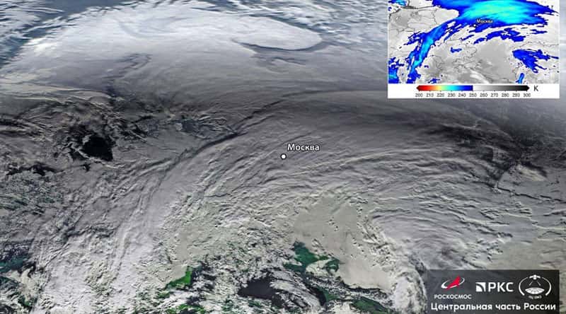 «Роскосмос» показал циклон, который принесет в Москву сильные снегопады